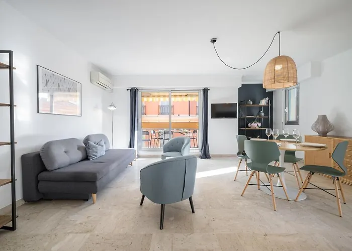 Le Méditerranée - 3 Pièces Au Coeur Du Centre De Ac